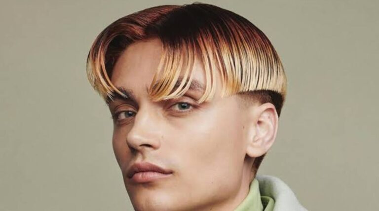 Middle Part Hair Cut